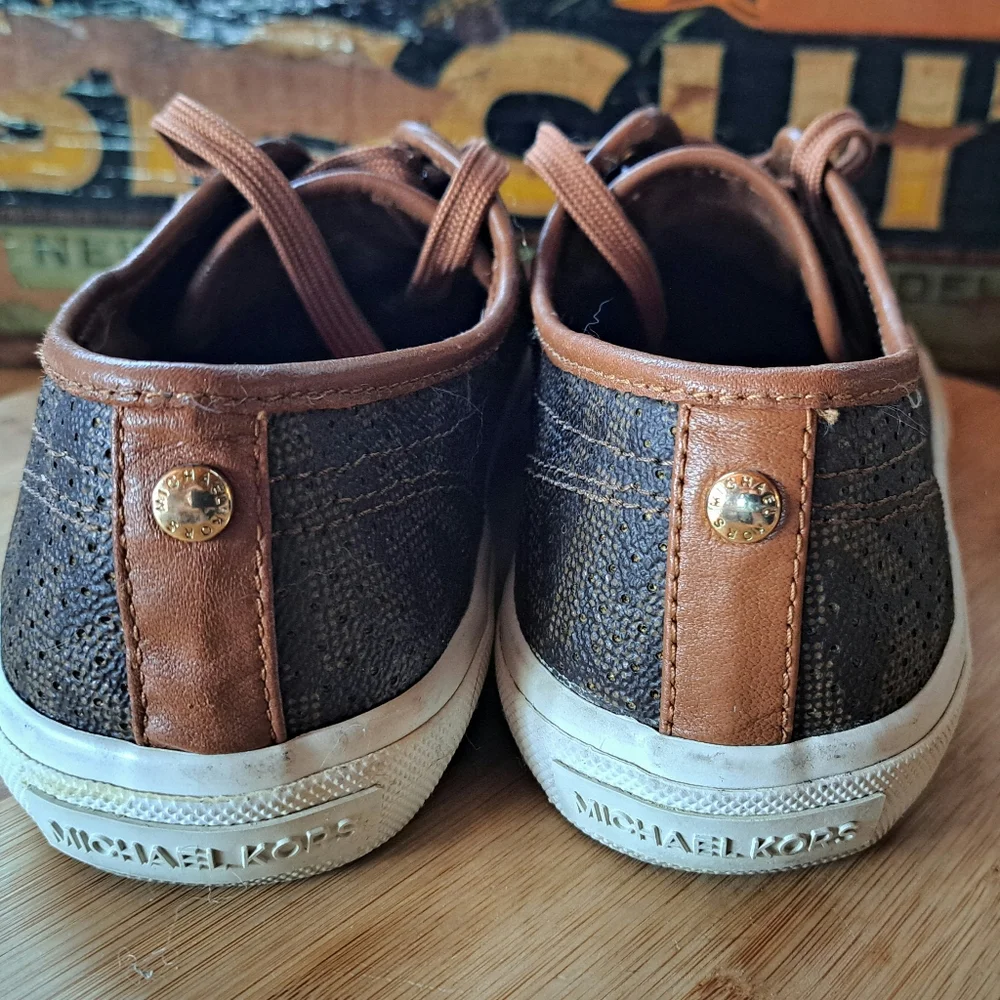 Michael Kors Boerum Sneakers Women's Size 8 Brown MK Logo Signature Casual